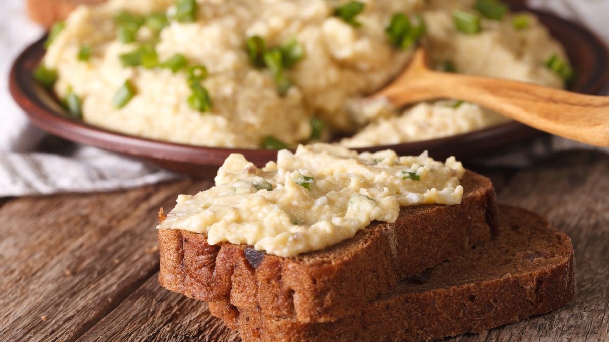 Sandwiches with forshmak macro on the table. horizontalJewish cuisine Sandwiches with forshmak macro on the table. horizontalALLEKOSpread, Kipper, Healthy Eating, Pate, Meal, Gourmet, Homemade, Dip, Mousse, Glue, Chopped, Appetizer, Toasted Bread, Prepared Fish, Herring, Sandwich, Eating, Snack, Refreshment, Backgrounds, Rye - Grain, Freshness, Green Color, Brown, Wood - Material, Cultures, Macro, Horizontal, Close-up, Onion, Salad, Lunch, Dinner, Buffet, Seafood, Cream, Bread, Eggs, Food, Plate, Crockery, Jewish Cuisine, mincemeat, salty, Forshmak, Kosher