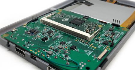 CutiePi. Tablet oparty na Raspberry Pi 3 pojawi się jeszcze w 2019 roku