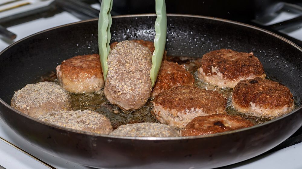 Wielu nie docenia, choć nie zawiera antybiotyków i hormonów. Rarytas prosto z lasu