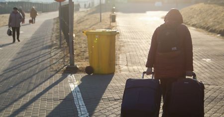 Polacy gotowi uciekać z domu w razie wojny? Nowy sondaż