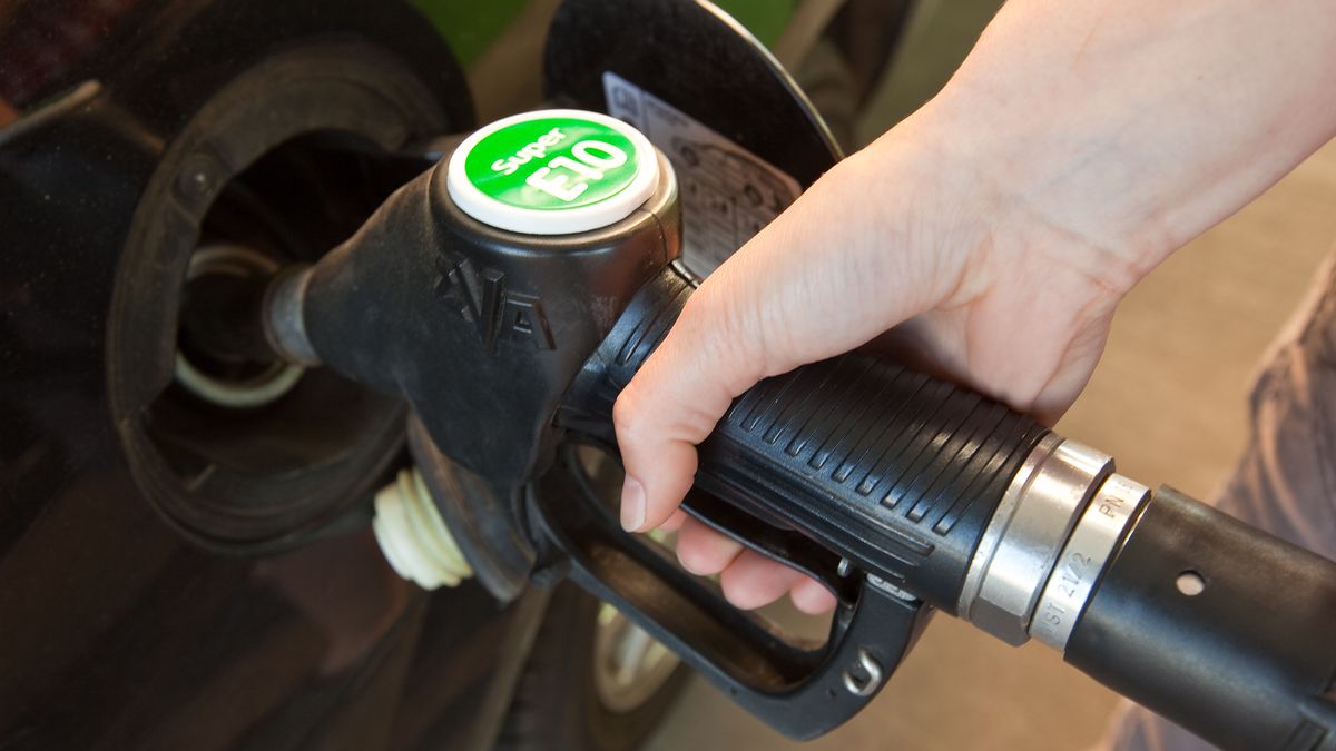 Analitycy prognozują, że ceny paliw wzrosną. Notowania ropy już 