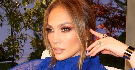 Wszyscy patrzyli na uda Jennifer Lopez. Takich butów jeszcze nie widzieliśmy