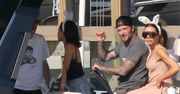 Victoria Beckham i dziewczyna jej syna dokazują w króliczych uszach podczas wielkanocnego rejsu na jachcie wartym miliony