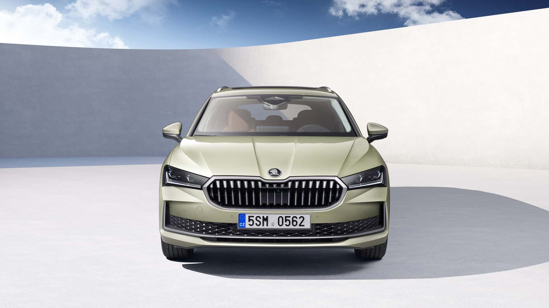 Nowa Škoda Superb