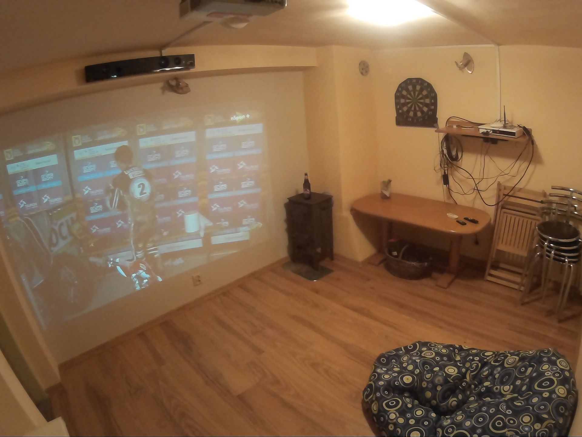 Stworzył w domu kino - za 800 zł! Ty też możesz! 2