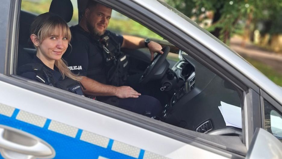 Policjanci z Pomorza asystowali przy porodzie, który odbywał się przy ruchliwej trasie