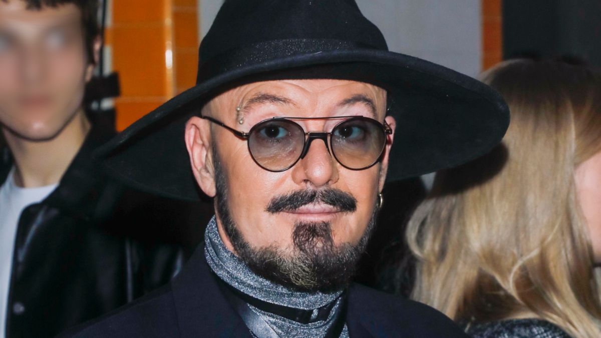 Tomasz Jacyków ma dorosłego syna. Został ojcem, gdy miał 15 lat