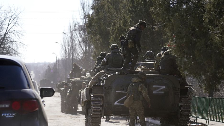 Evacuations from Mariupol continue
MARIUPOL, UKRAINE - MARCH 24: Russian military and pro-Russian separatists keep watch as civilians are being evacuated along humanitarian corridors from the Ukrainian city of Mariupol on March 24, 2022. (Photo by Stringer/Anadolu Agency via Getty Images)
Anadolu Agency
civilians