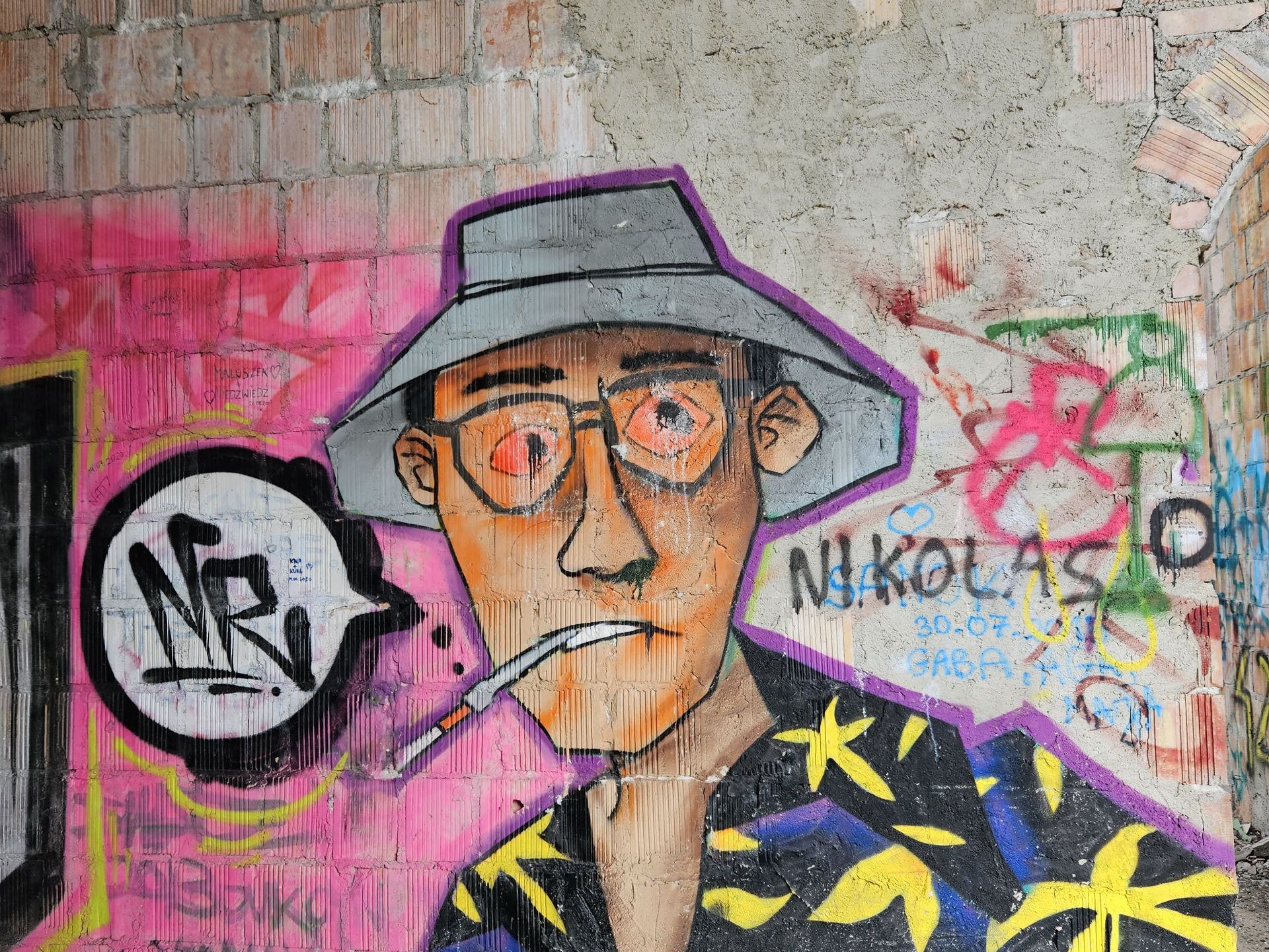Wnętrza zamku w Łapalicach od wielu lat są miejscem, gdzie swoją sztukę prezentują twórcy graffiti