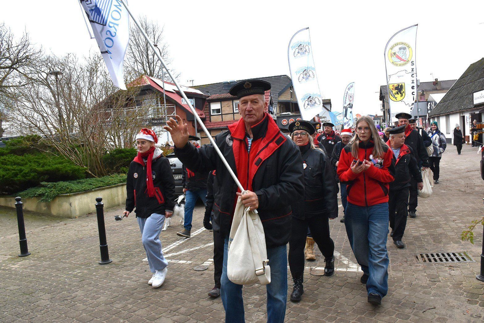 Kąpiel morsów w Bałtyku - Wielka Mobilizacja Darłowskich Twradzieli