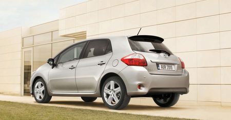 Używana Toyota Auris I w pigułce: pewna jak śmierć i podatki