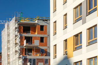 Właścicieli nieruchomości czeka kolejny wydatek. "Rząd wybrał niefortunny moment na zmiany"