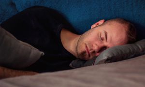 Kardiolog mówi o drzemkach. Tyle minut i nie więcej