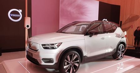Volvo XC40 P8 Recharge w końcu w Polsce. Kusi osiągami, ale cena studzi entuzjazm