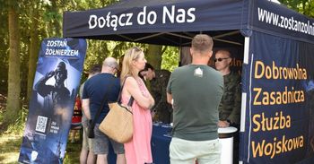 Ile naprawdę zarabiają żołnierze? Poznaj konkretne kwoty i informacje o dodatkach