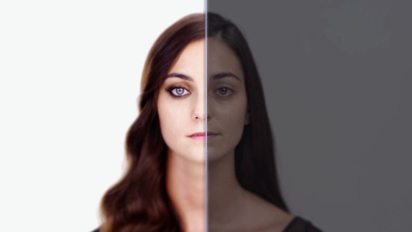 Teledysk, w którym wokalistka jest "photoshopowana" w trakcie śpiewania 1