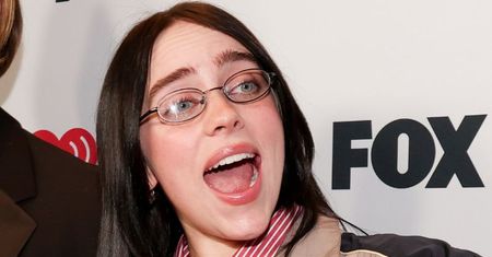 Billie Eilish MIGDALI się ze starszym o siedem lat aktorem