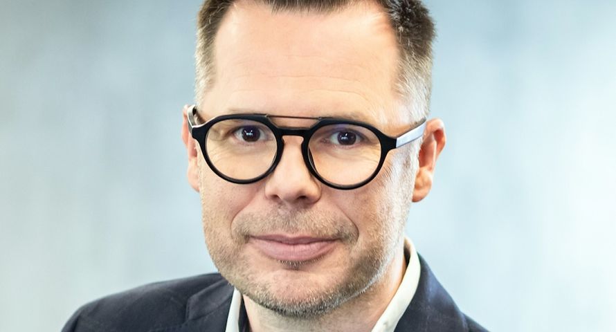 Wirtualna Polska wyszła z "małego covidu" w turystyce. Więcej także z reklam i subskrypcji