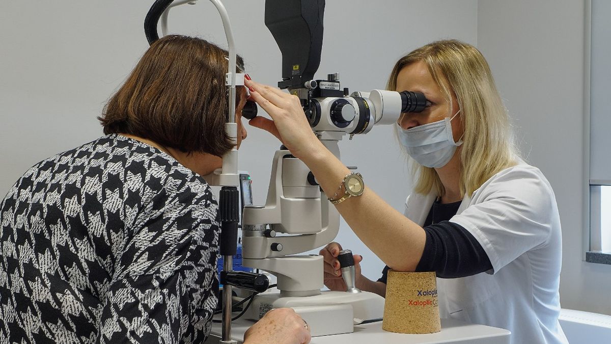 Jakie są wskazania do stosowania pilokarpiny? Substancję wykorzystuje się w leczeniu jaskry.