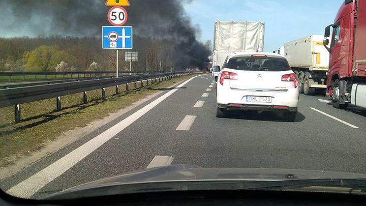 Wrocław. Pożar ciężarówki na łączniku Długołęka