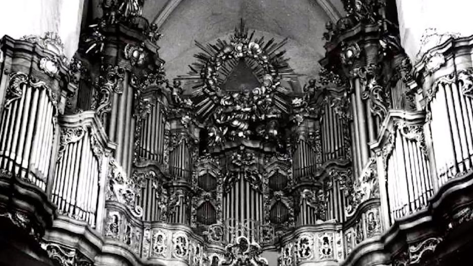 organy w kościele garnizonowym św. Elżbiety we Wrocławiu