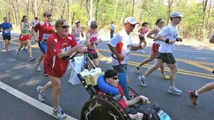 Ojciec pchał syna przez 72 maratony. Hoytowie złamali bariery