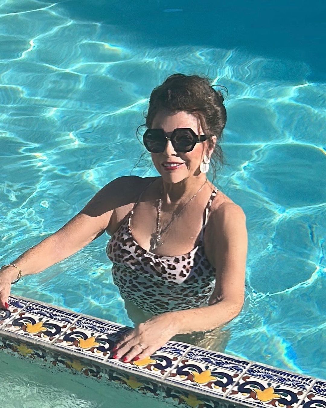 Joan Collins i jej świąteczny relaks w Kalifornii 