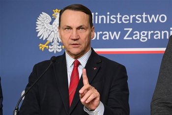 Co, gdy Trump wezwie NATO do obrony Ormuzu? Minister Sikorski odpowiada