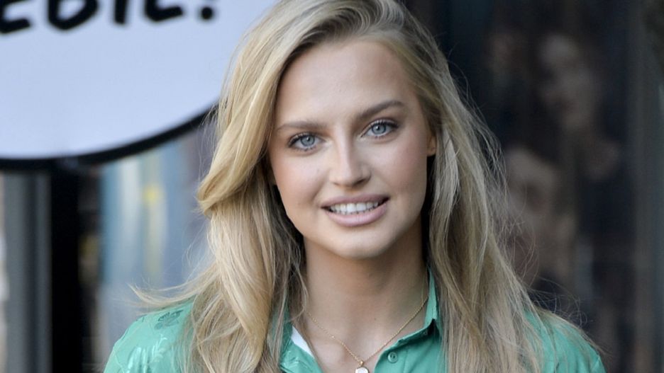 Karolina Pisarek w modnej stylizacji