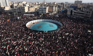 Tłumy w Teheranie. Nowy najwyższy przywódca Iranu obejmuje władzę