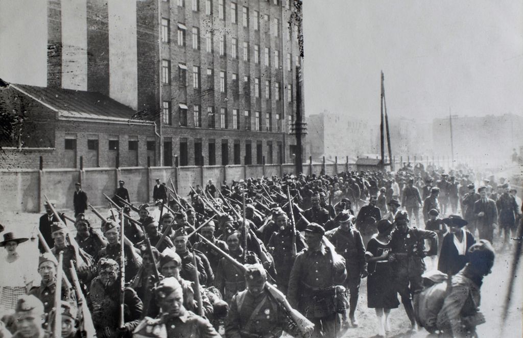 Poznajcie historię Marjana Fuksa - pierwszego fotoreportera II RP. Trwa wystawa jego fotografii 6
