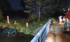 Koszmarny wypadek pod Szczytnem. Auto wpadło do rzeki, zginęły trzy osoby