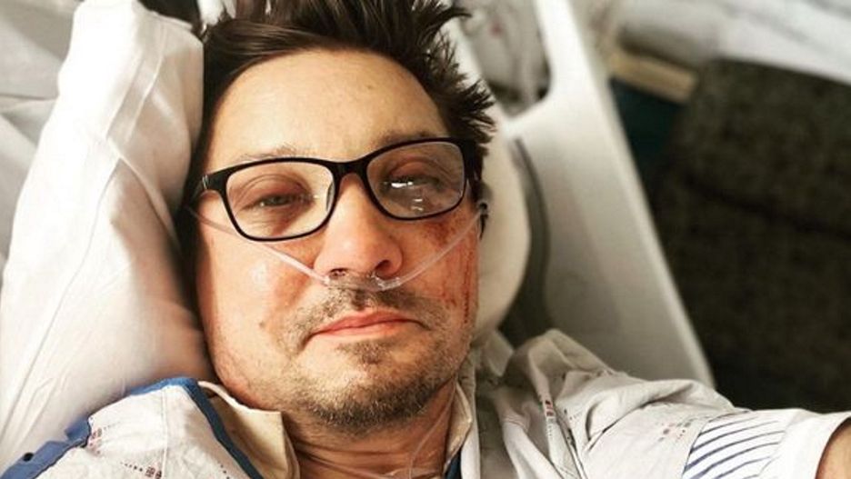 Jeremy Renner uległ poważnemu wypadkowi. Na jaw wychodzą kolejne informacje związane z wydarzeniem