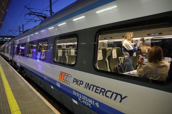 Skandaliczna postawa kolejarzy. Tak potraktowali niepełnosprawną