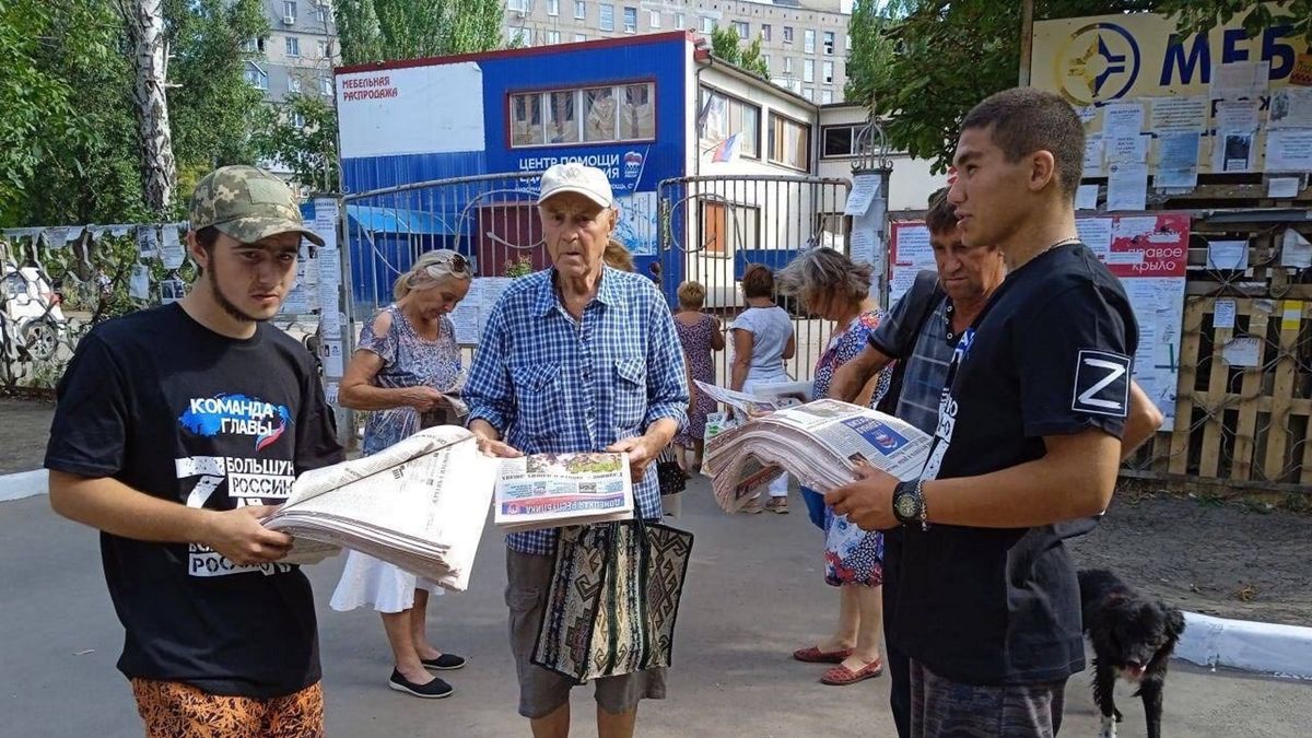 W Mariupolu dystrybuowano propagandową prasę
