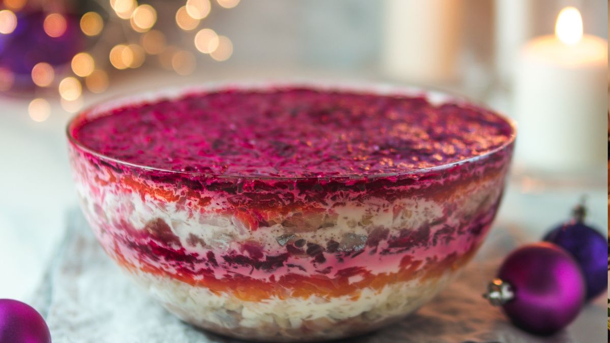 Jakie podać sałatki na święta? Jarzynowa na stole to za mało