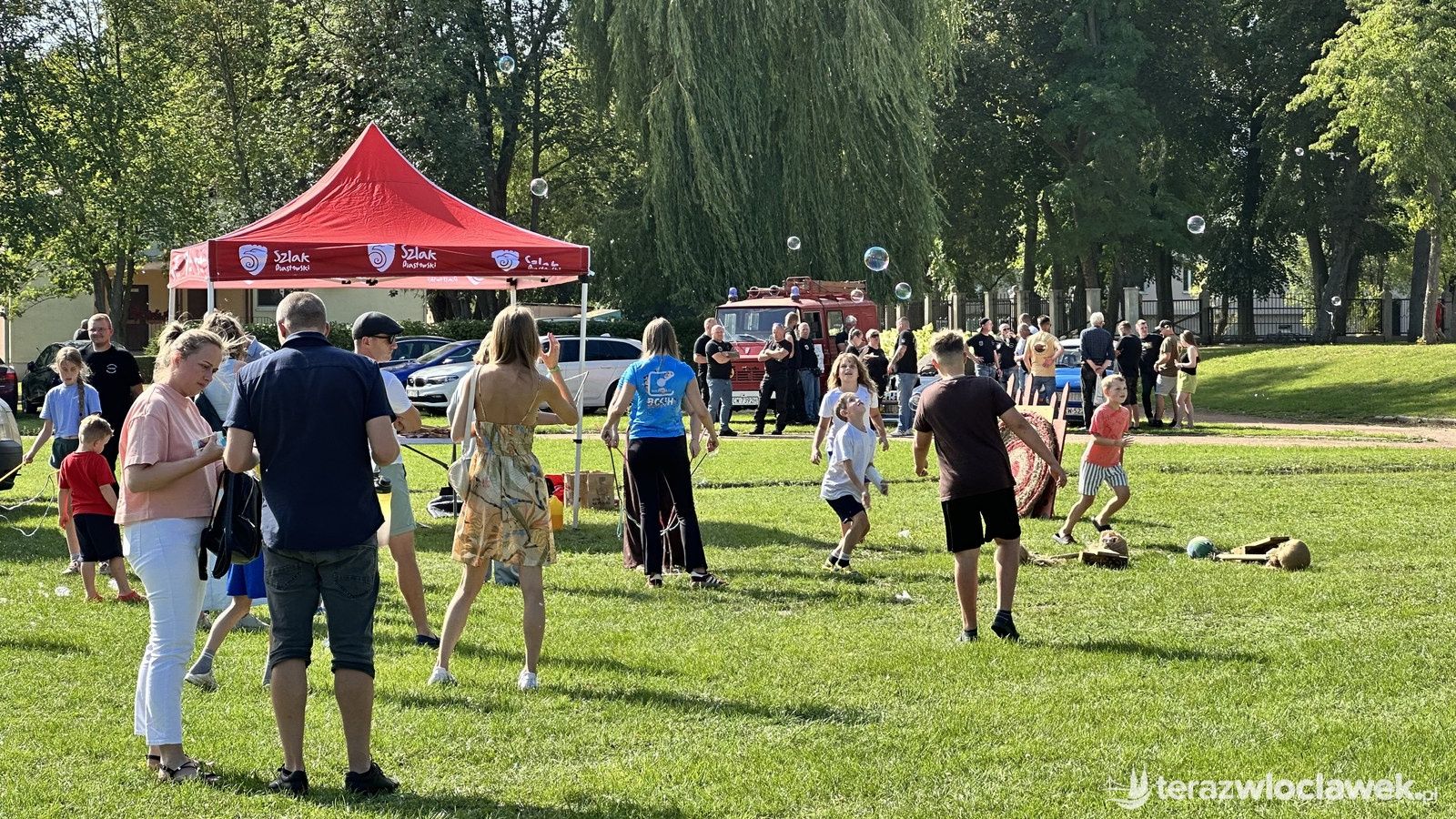 Działo się w powiecie! Dmuchańce, piana party i taniec