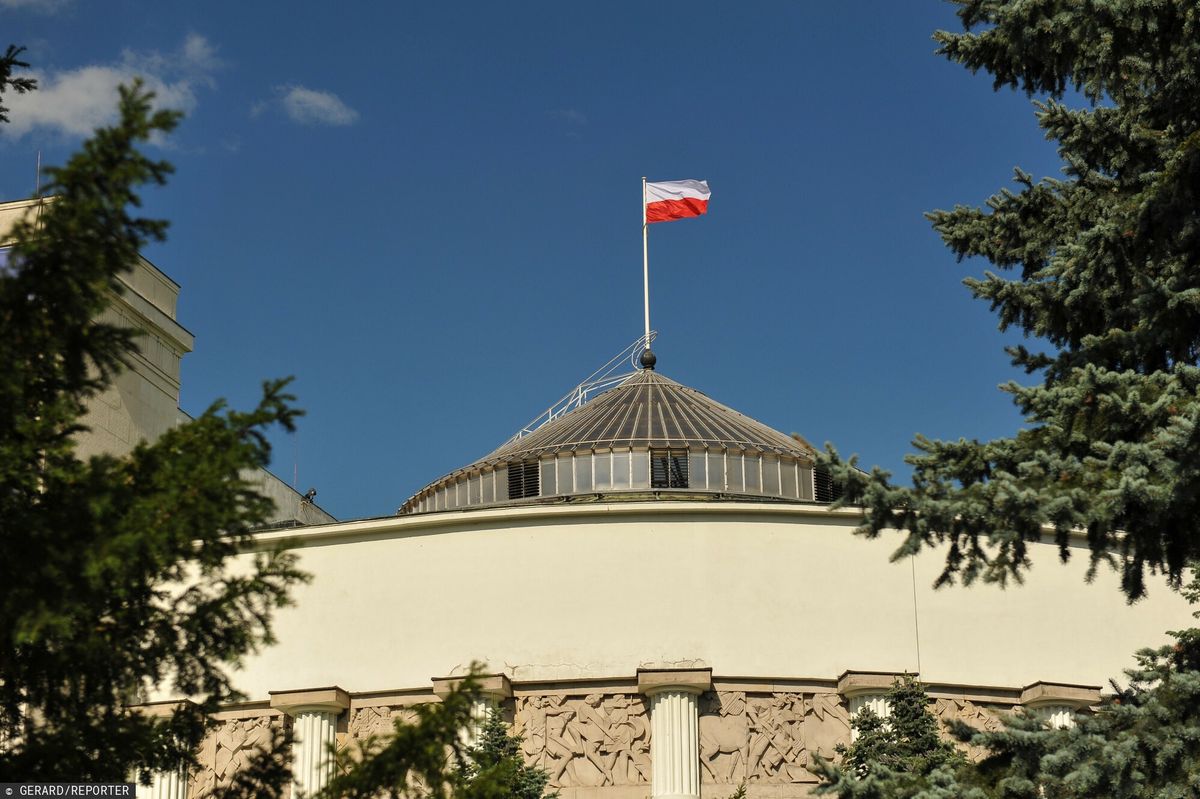 Kancelaria Sejmu poszukuje pracowników