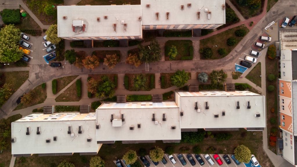 Liczba mieszkań przeznaczonych do sprzedaży pozostaje na tym samym poziomie.