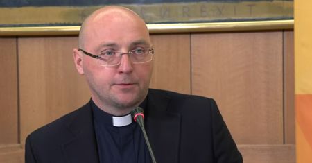 Kościół otwarcie o wykorzystaniach małoletnich. W zeszłym roku ujawniono 82 takie przypadki