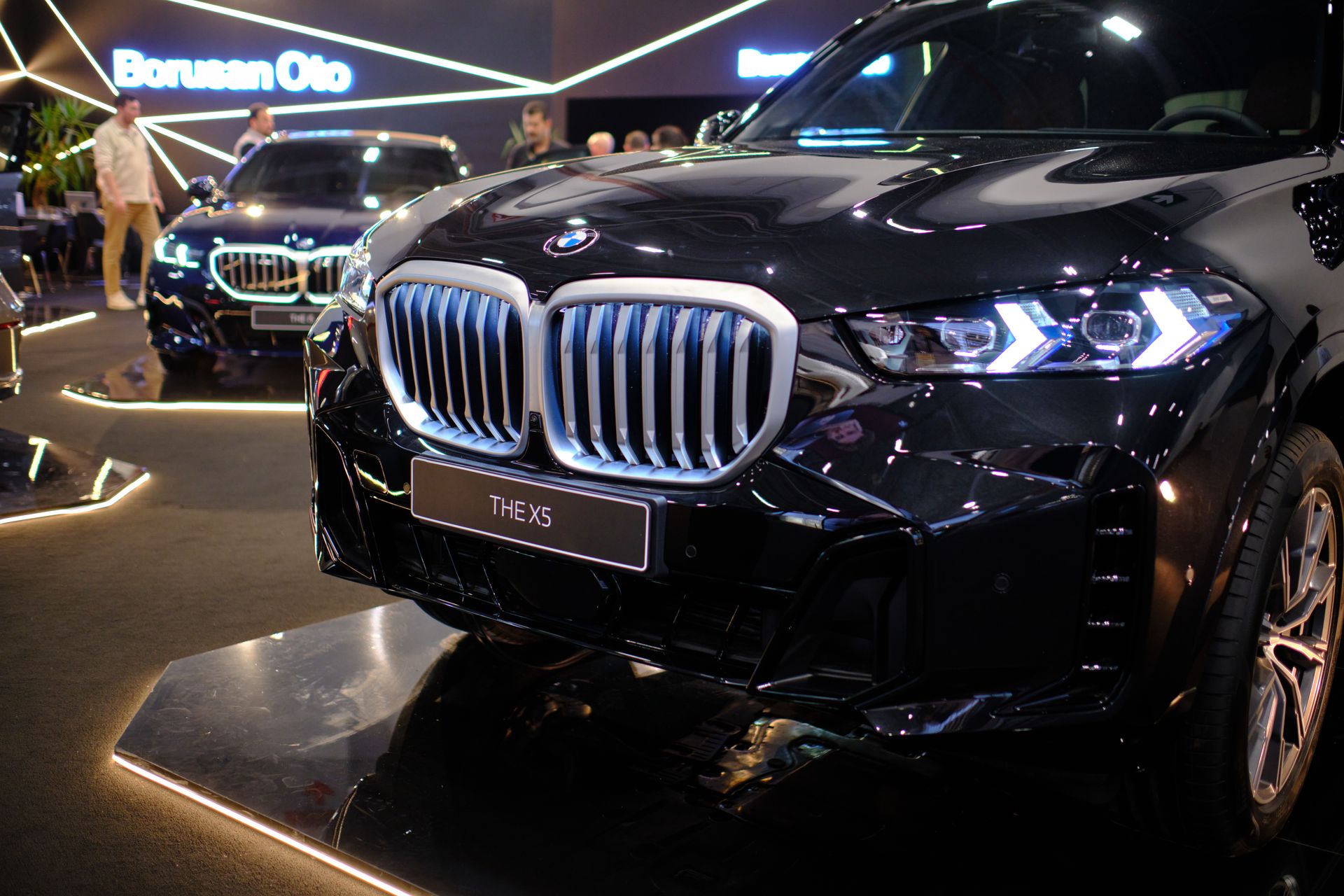 BMW sięga po AI. Wykorzystają je przy bateriach