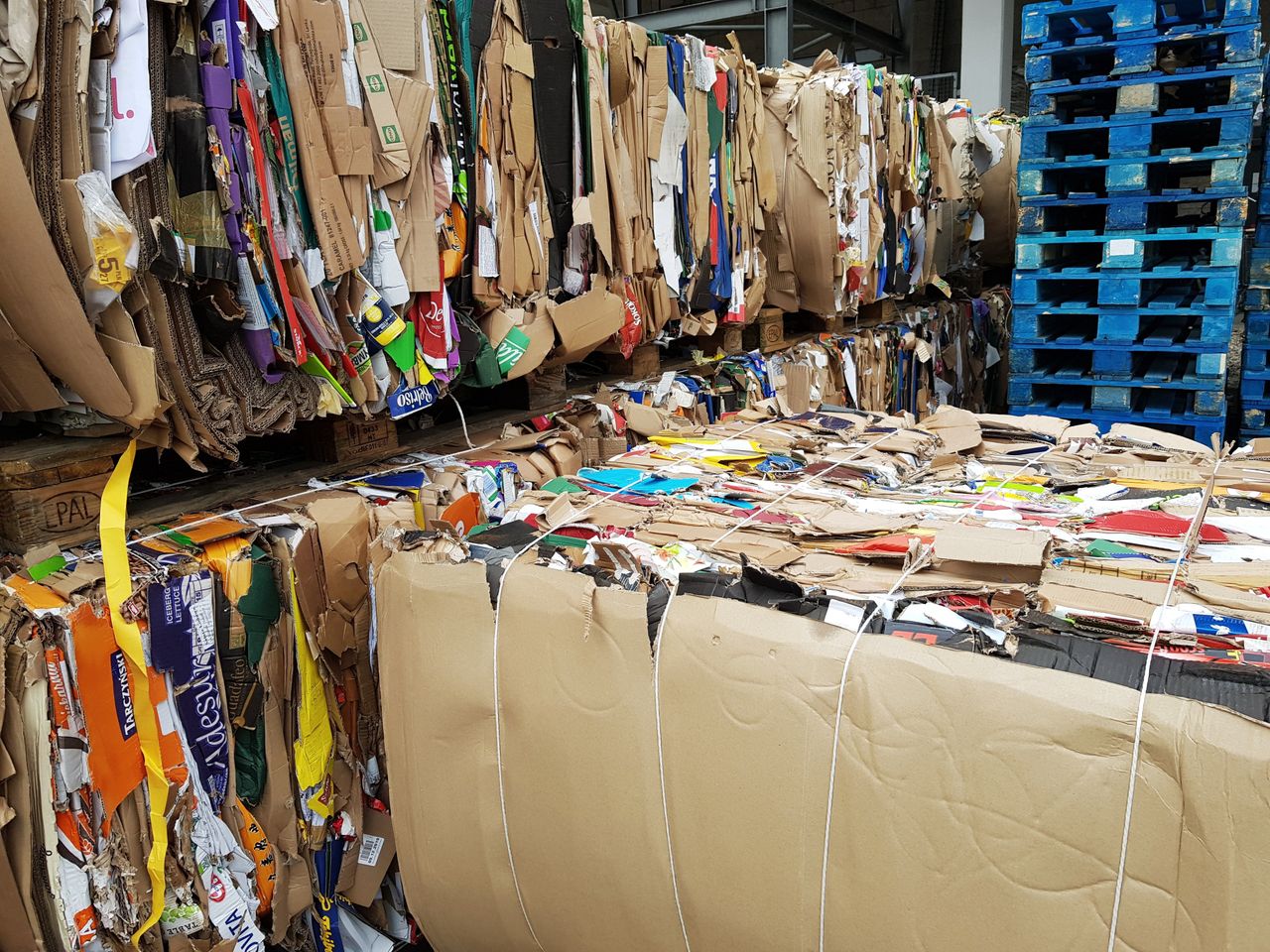 Bochnia: 12 lat akcji "Makulatura na misje". Zebrano ponad 46 ton surowca