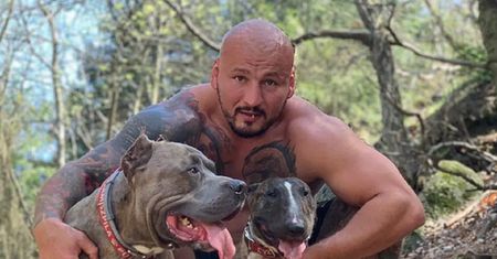 Artur Szpilka świętuje urodziny psa. "Kocham go"