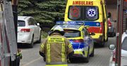 Upadek z dachu zakończył się tragicznie. Długo walczono o życie mężczyzny (zdjęcia)