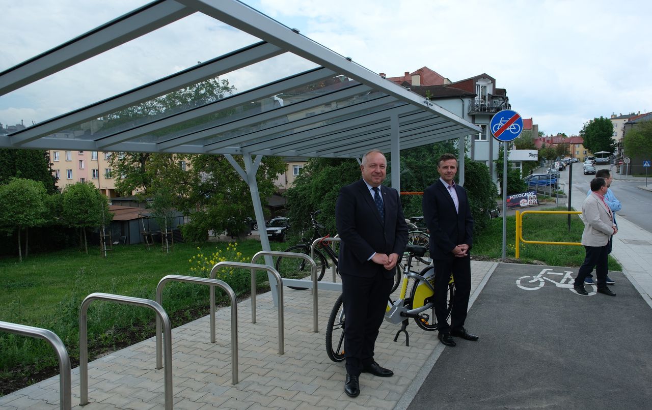 Ostrowiec Świętokrzyski szykuje rowerową rewolucję. Na ulice trafią rowery miejskie, elektryczne, cargo i rehabilitacyjne