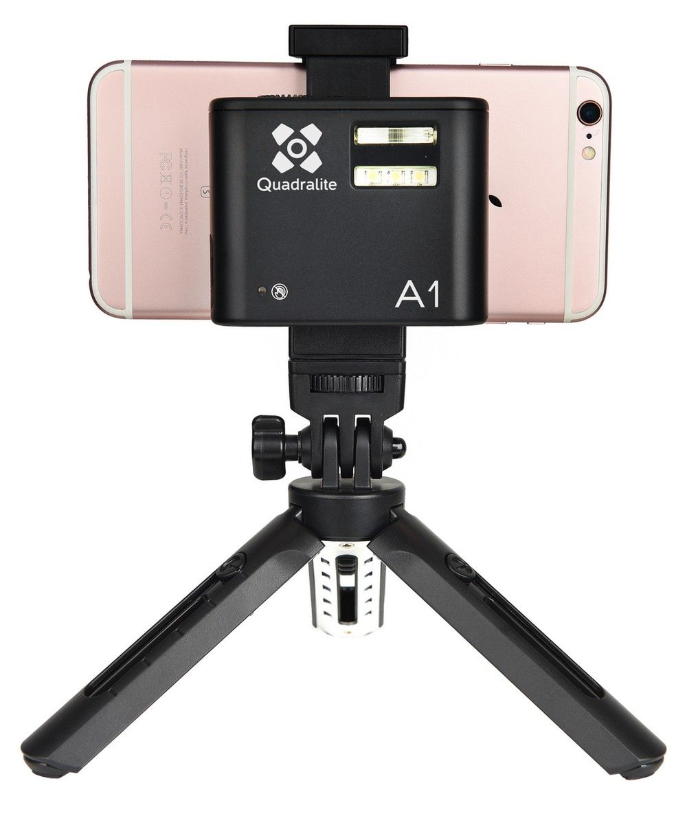 Quadralite A1 - nowa lampa błyskowa do fotografii mobilnej jest już w Polsce. Znamy jej cenę 5