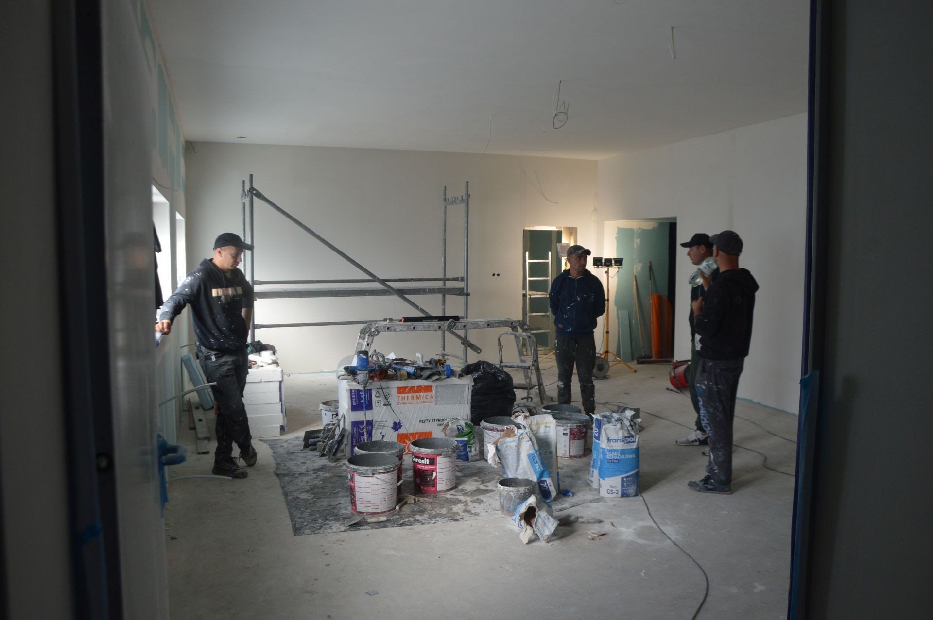 W Skarżysku - Kamiennej trwają ostatnie prace przed otwarciem nowego krematorium.