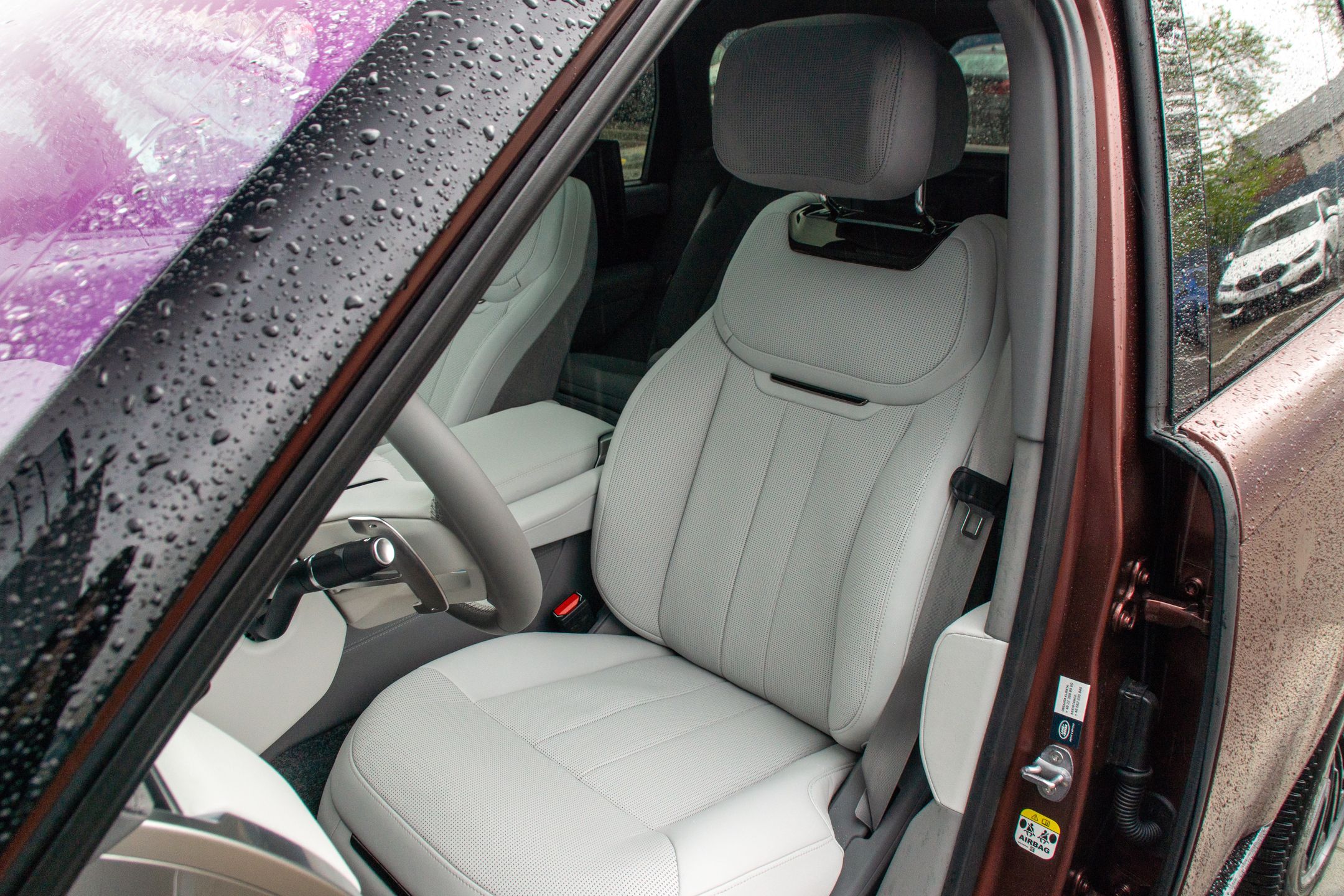 Range Rover P510e SV SWB
