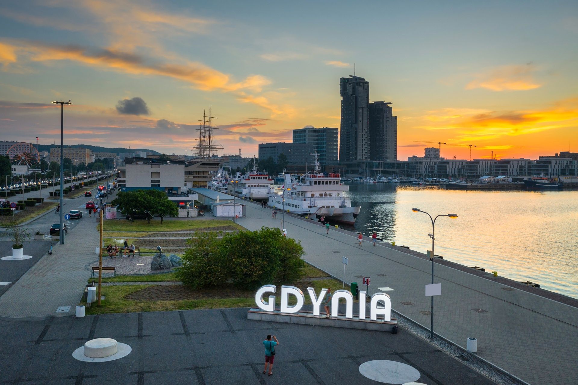 Sto lat to za mało na jedno świętowanie. Gdynia zaprasza na Letnie Urodziny Miasta
