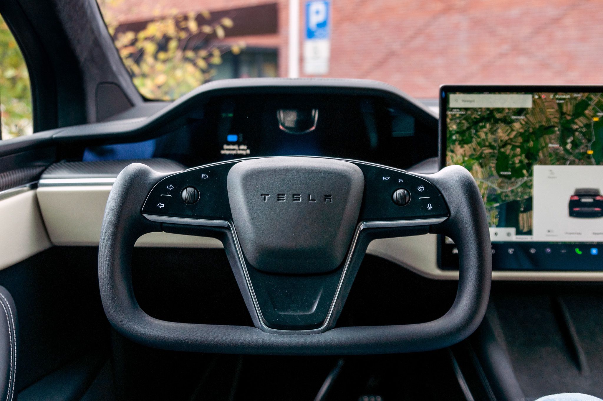 Tesla Model X Plaid